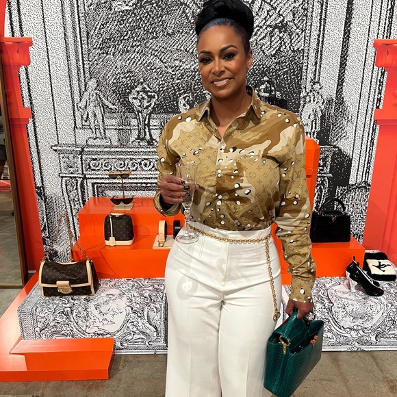 Authentic LV Paper Shopping Bag & Private Event Exhibition Post Card - Picture 7 of 7